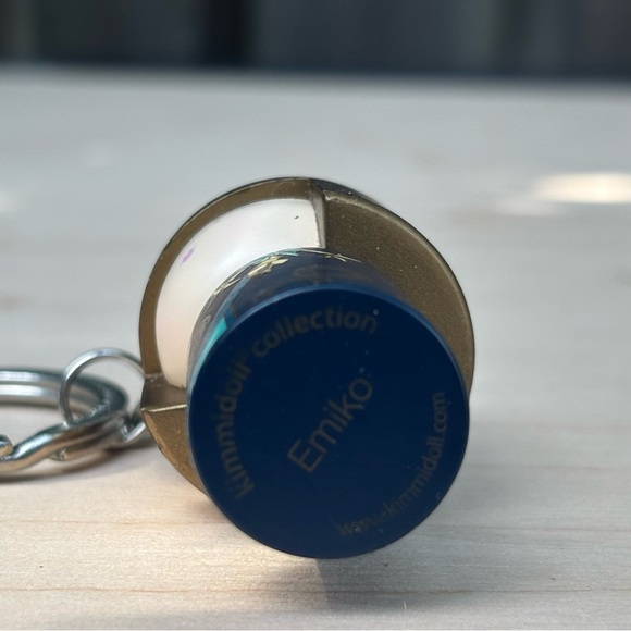 Kimmidoll Collection Emiko Keychain - Picture 7 of 8